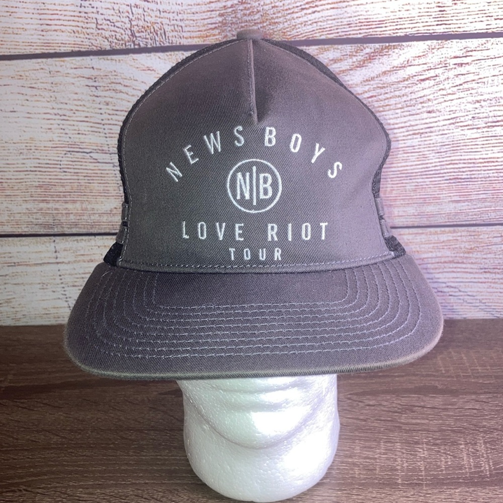 EUC News Boys Love Riot Concert Tour Gray & Black Trucker Baseball Cap